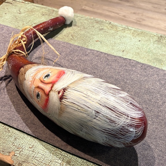 Hand Painted Santa Gourd Signed Lori Morris Folk Art Christmas Decor - Picture 2 of 6